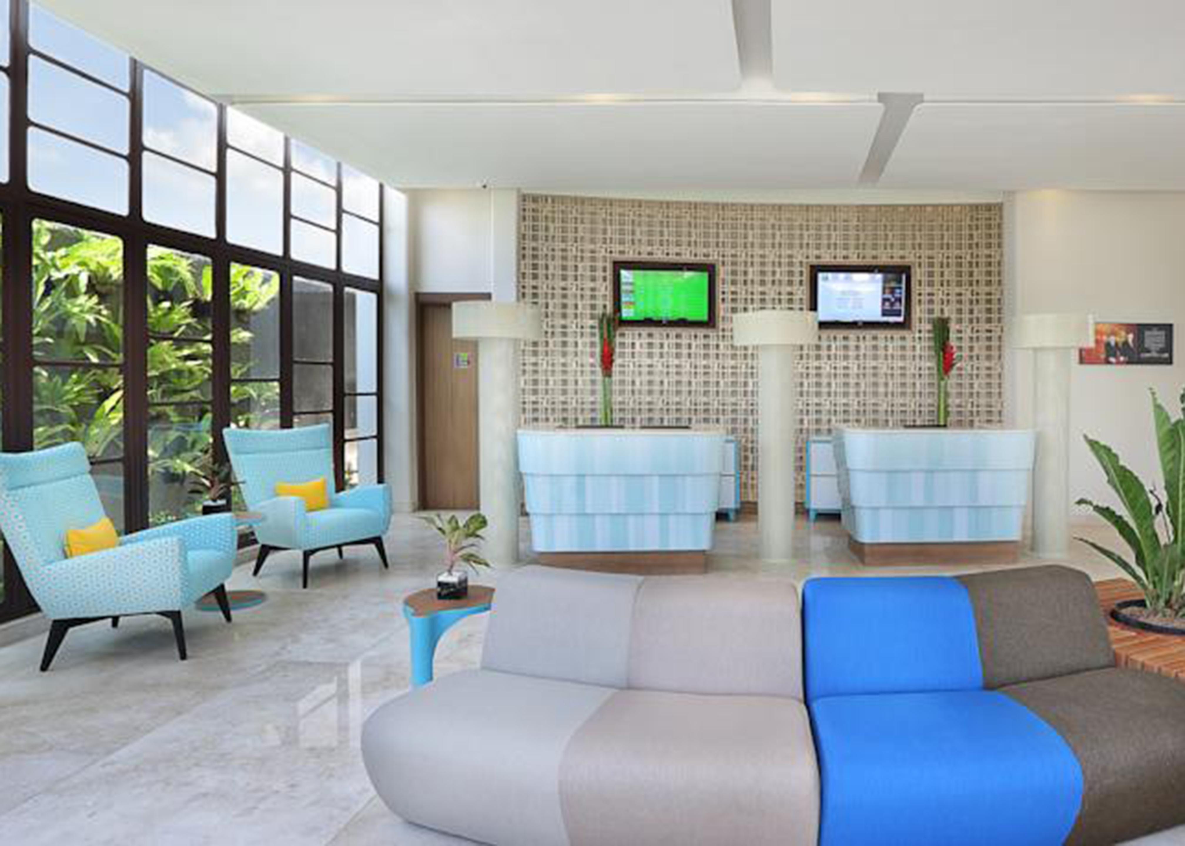 Grand Livio Kuta Hotel Legian  Exterior photo