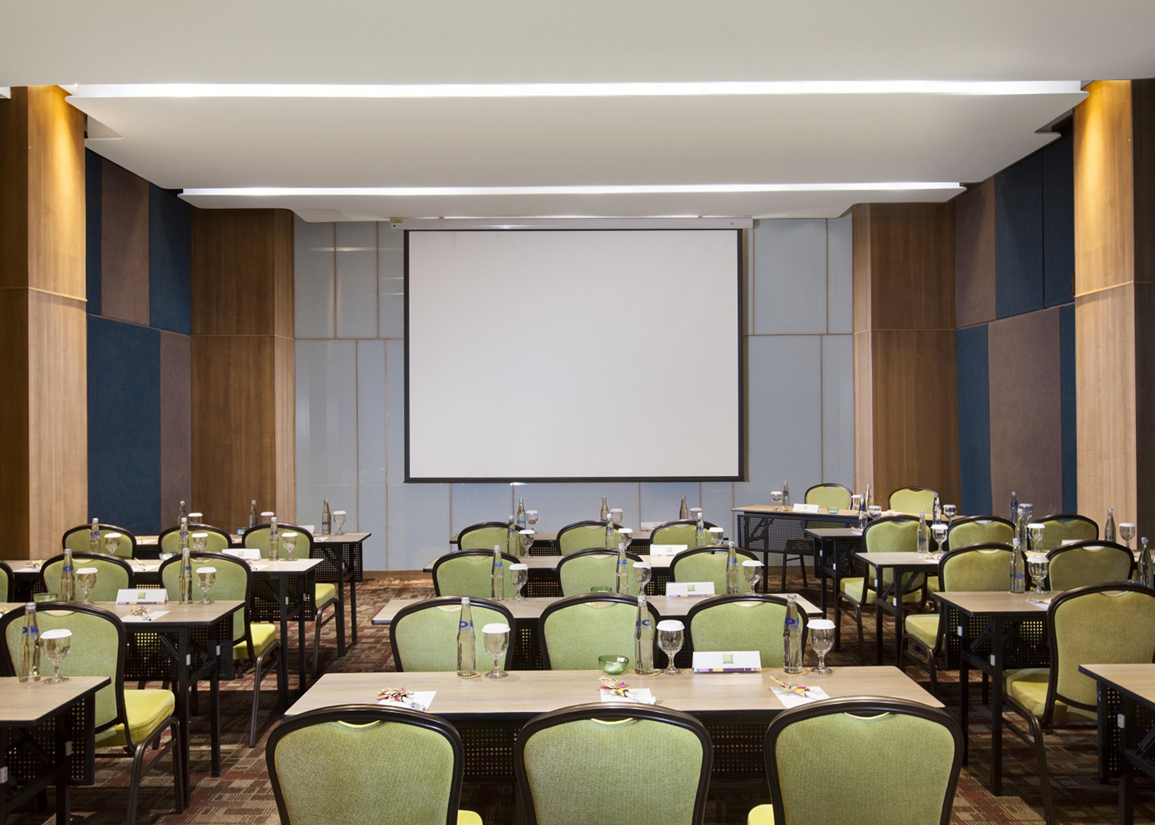 Grand Livio Kuta Hotel Legian  Exterior photo